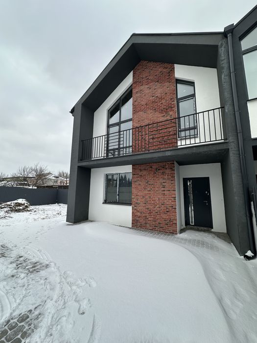 Таунхаус в Гостомелі біля озера