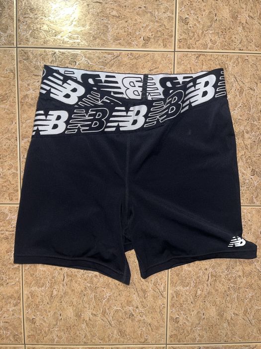 Шорти жіночі спортивні New Balance