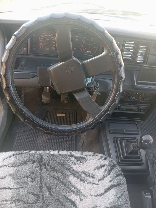 Продам Renault 21