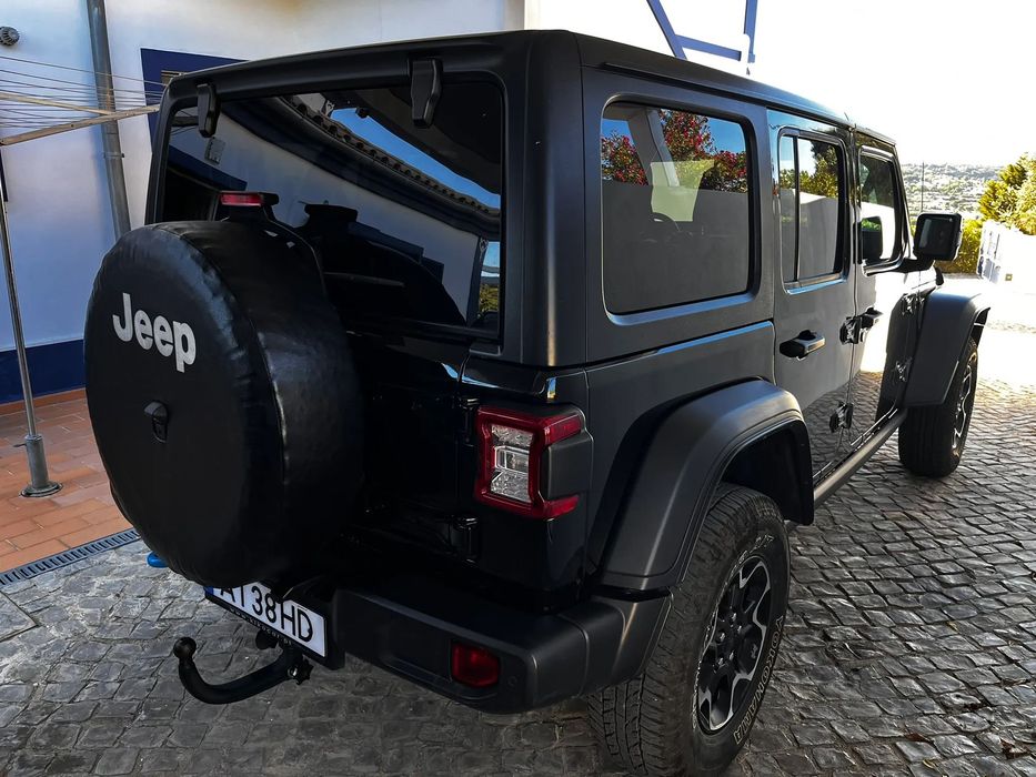 Jeep Wrangler528028244431360001