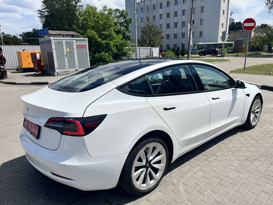 Tesla Model 3 2022 LFP 62 кВт Біла, Райзен + Тепловий насос, свіжий пригін США