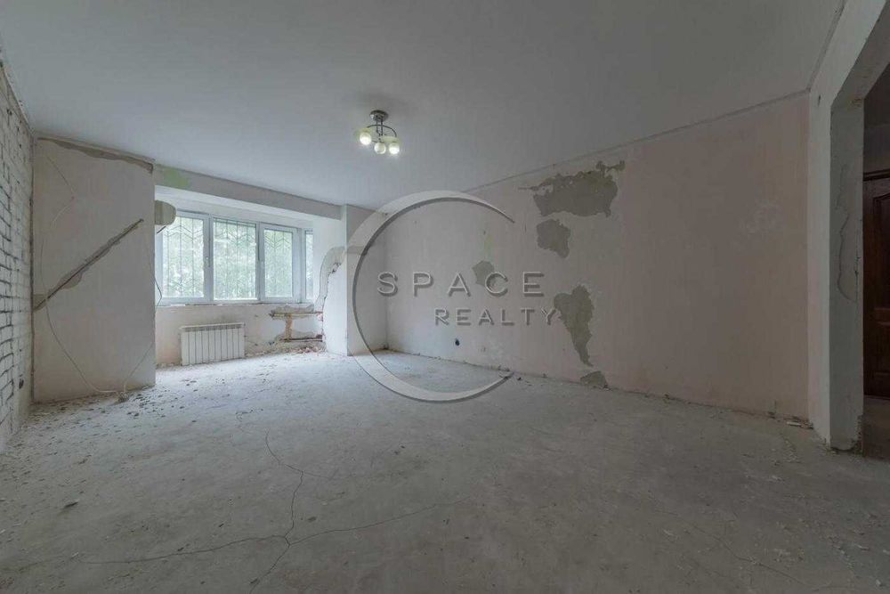 Продаж 2к квартири 85м2 Степана Рудницького 9