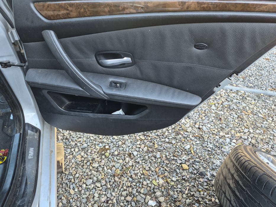 Boczki tapicerka drzwi bmw e60 e61 lift polift LCI