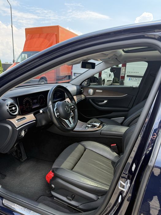 Mercedes-Benz E220, W213