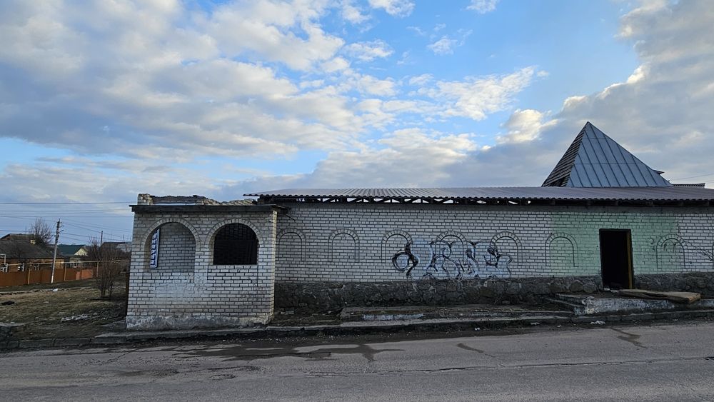 Продам торгове приміщення Балашівка