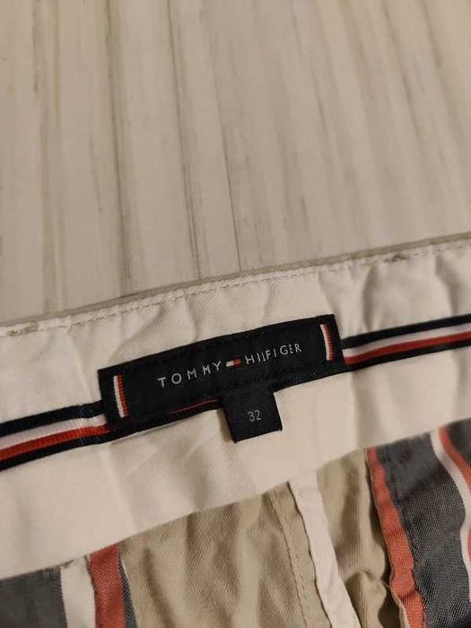 męskie spodenki szorty rozm. M firmy Tommy Hilfiger