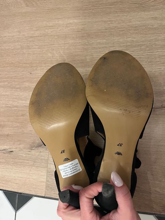 Czarne zamszowe sandały szpilki Wojas rozm. 37 nowe