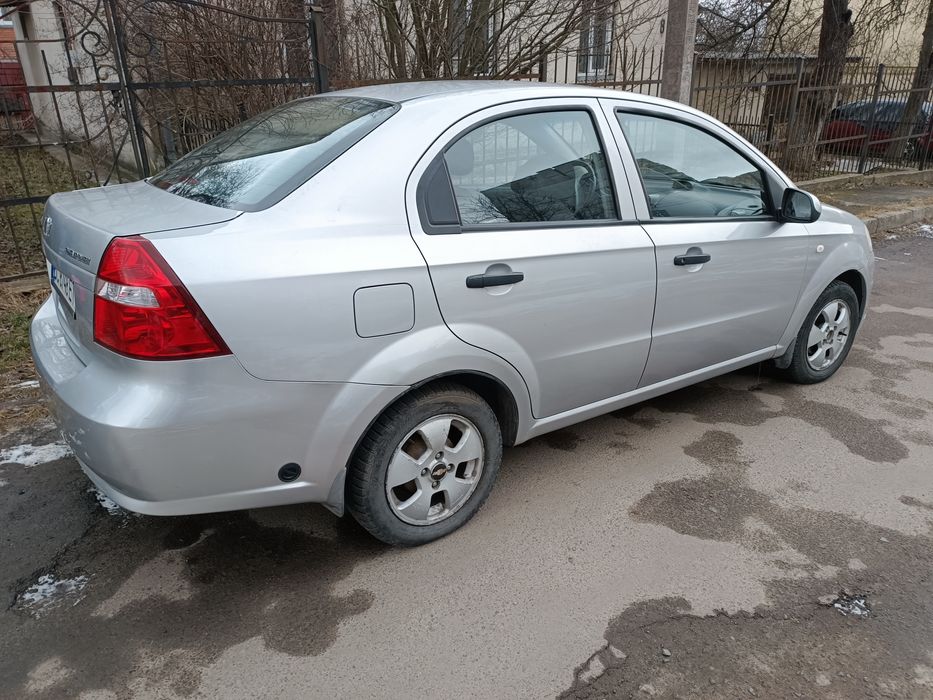 Продаю Шевроле Авео