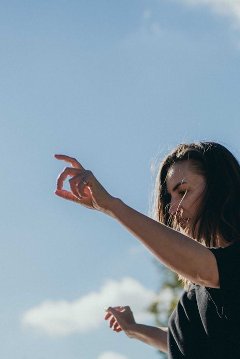 Trening Świadomego Ruchu w oparciu o Laban\Bartenieff Movement System - praca przez ciało\mobilność\ oddech