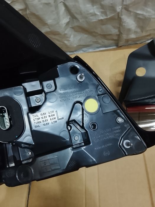 Задний фонарь стоп Тесла Tesla