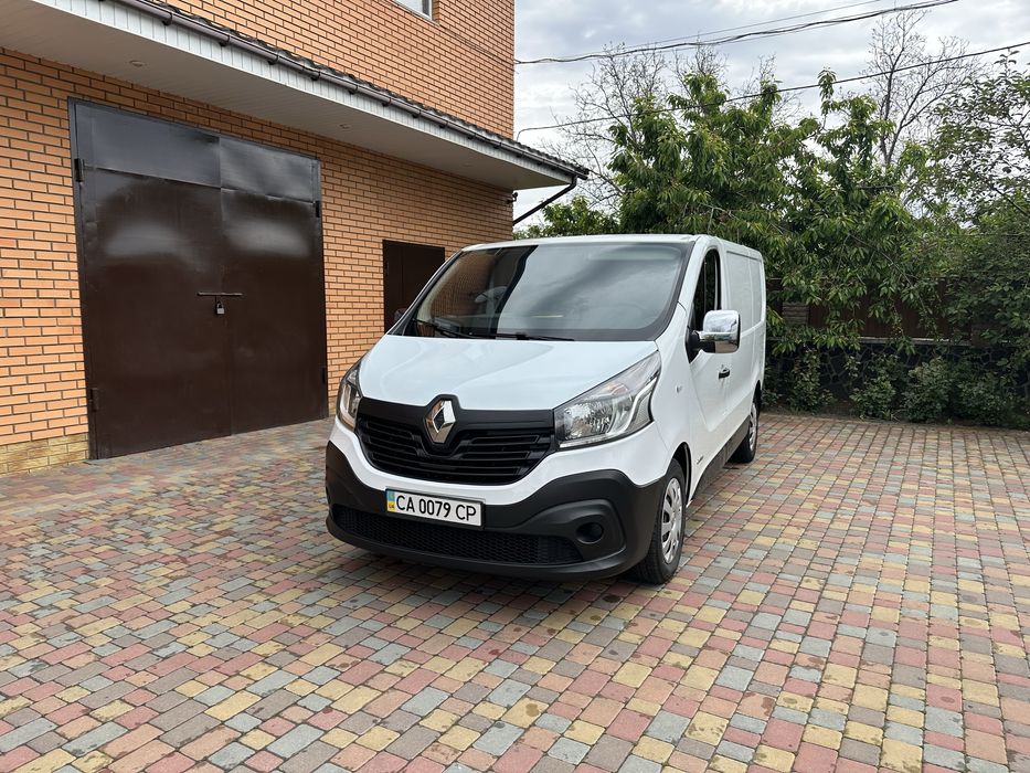 Renault trafic  3