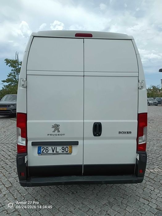 Peugeot Boxer de 2018 com 509000 km.
