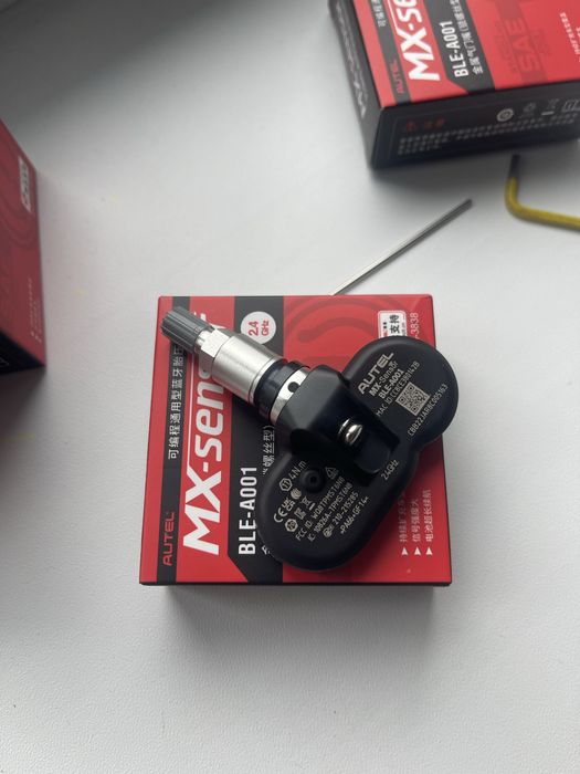 Датчик тиску TESLA 2,4 MHz Bluetooth  в наявності для всіх моделей