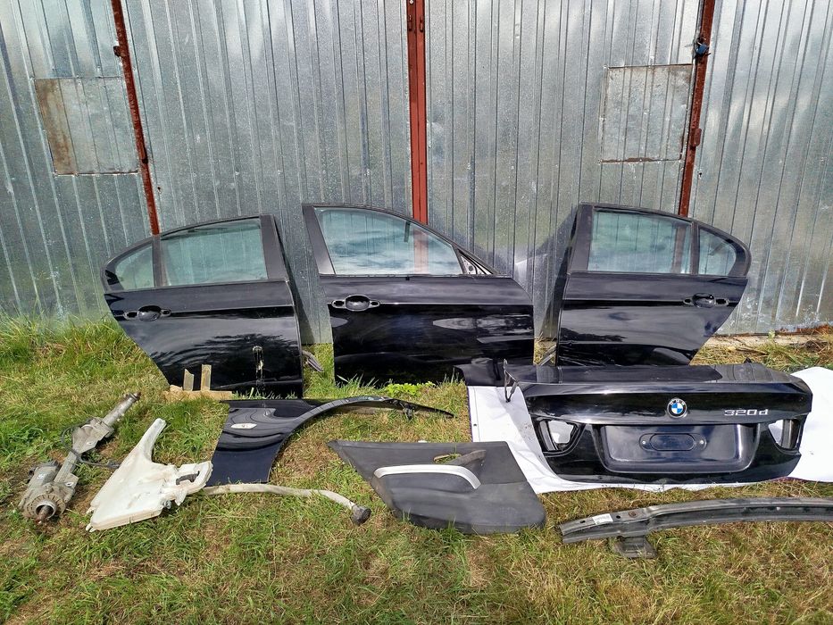 Części E90 BMW E91 Seria 3 Drzwi klapa błotnik belka