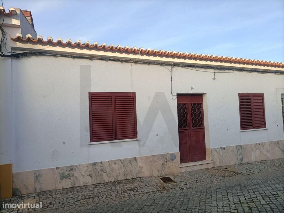 Moradia T4 com Garagem em Vidigueira — Vidigueira, Beja