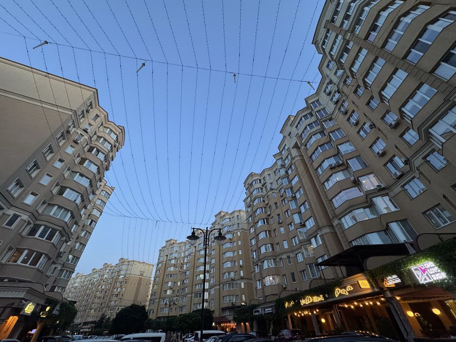 Продам 2 кімн. квартиру в самому серці ЖК Софія  Сіті від Мартинова без комісіі