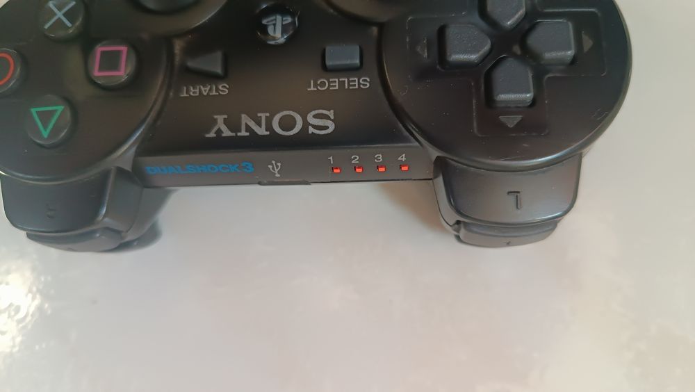 Comandos DualShock  PlayStation 3 avariados.