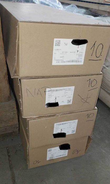 Żaluzje fasadowe Z90BOX RAL 7016 – 220 cm