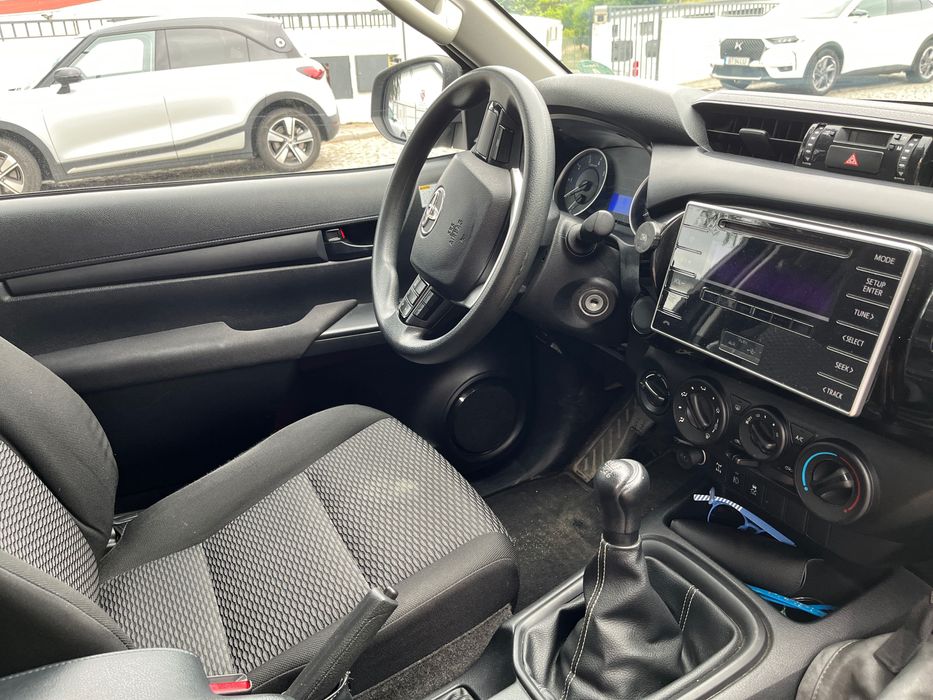 Toyota Hilux 4X4 semi-nova - Apenas 74000 km_Nunca fez TT_Pintura mate