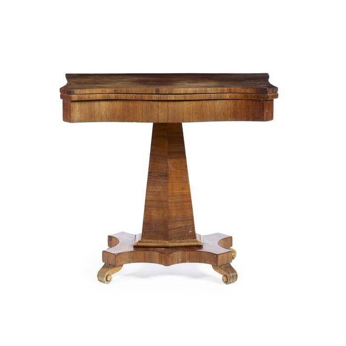 Móveis - Mesa de jogo em pau-óleo - Século XIX