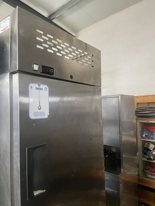 Armário refrigerado de 2 portas - Profissional