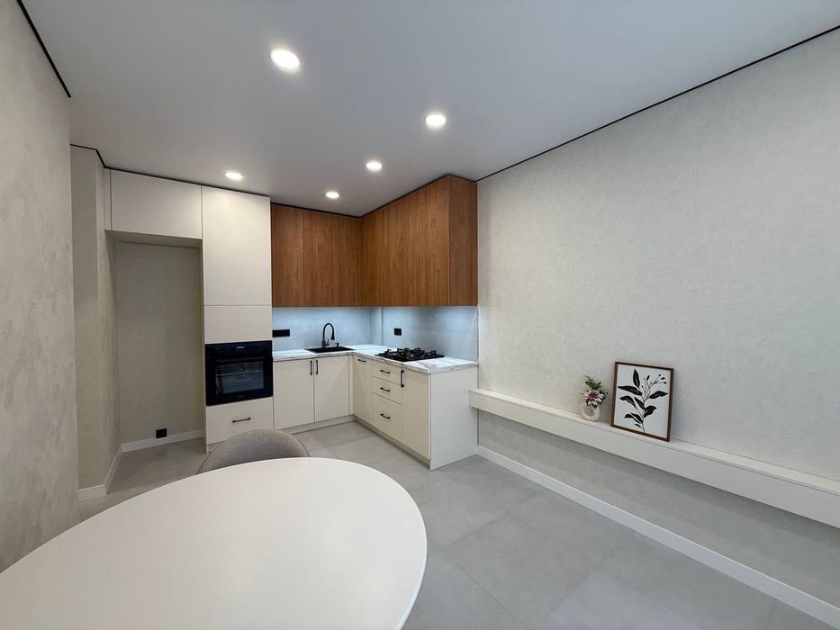 Продаж 1к квартири з ремонтом в ЖК Молодість