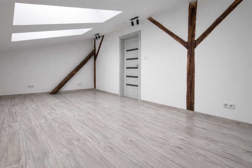 Klimatyczne 2-pokojowe mieszkanie na rynku – Bieruń Stary