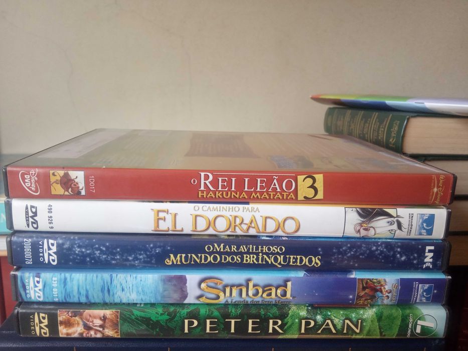 Conjunto de 5 Dvds infantis.Uniarios.