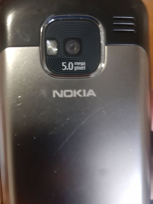 Nokia 5.0 mega píxel com uma câmara e lanterna (é de teclas)