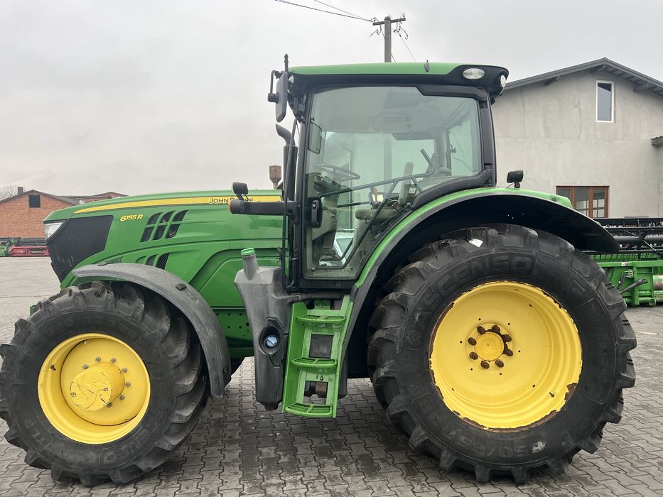 Трактор John Deere 6155R