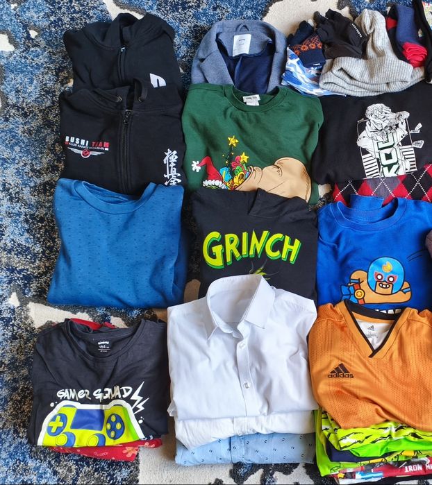 Paka ubrań chłopięcych bluzy koszulki  158/164