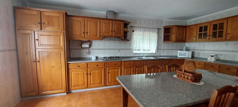 Quintinha Centenária em Pedra com 2.000 m² – Fonte Arcada, Póvoa de Lanhoso