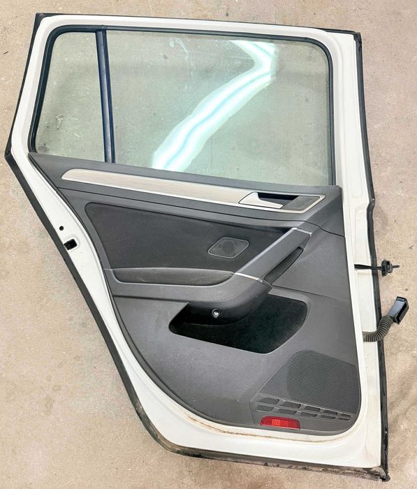 Porta trás esquerda VOLKSWAGEN Golf VII
