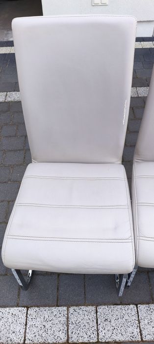 Krzesła z ekoskóry (Agata Meble)