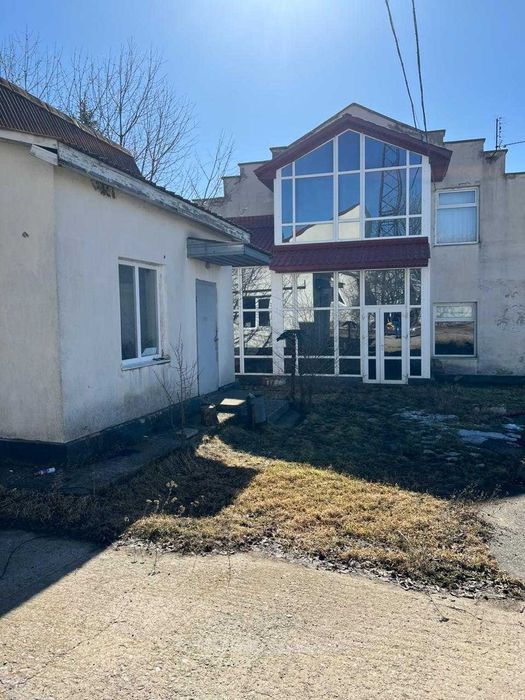 Здається база промислового підприємства