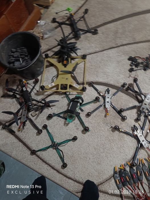 Дрони фпві фпв різне частини