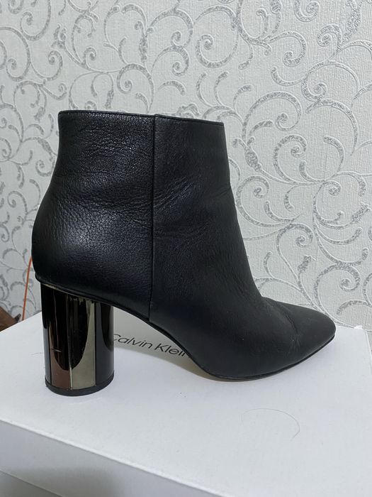 Взуття шкіряне 41 р жіноче