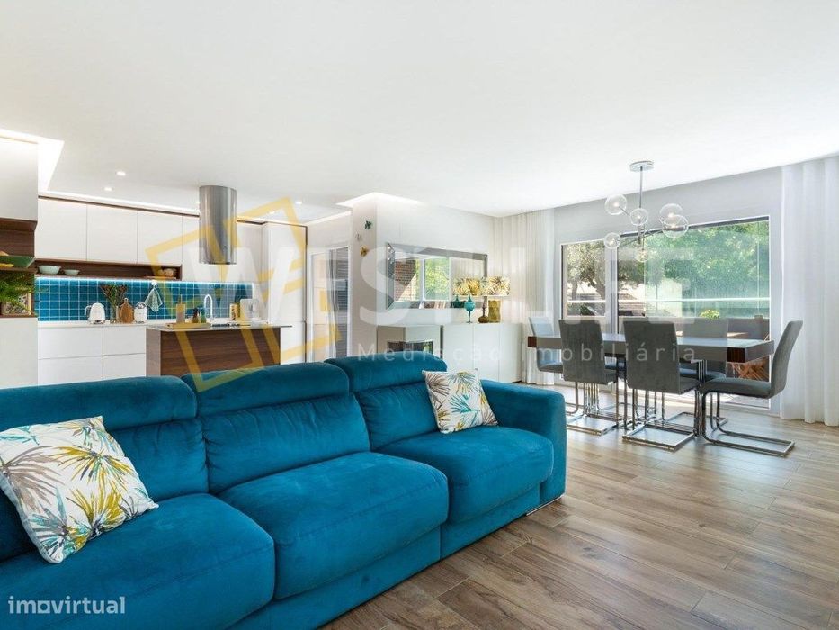 Apartamento T3 em zona nobre - Localização privilegiada - Totalment...