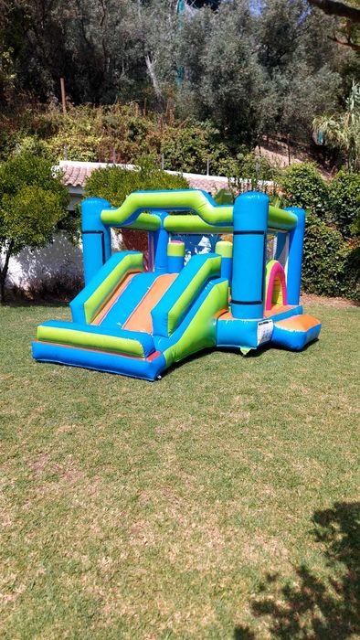 Insufláveis R&R Party