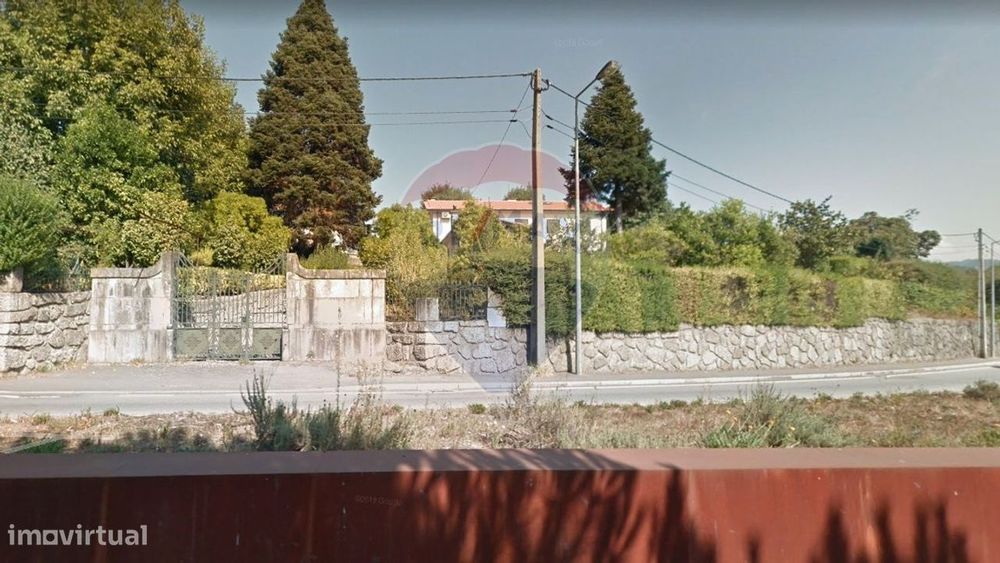 Moradia T5 para venda