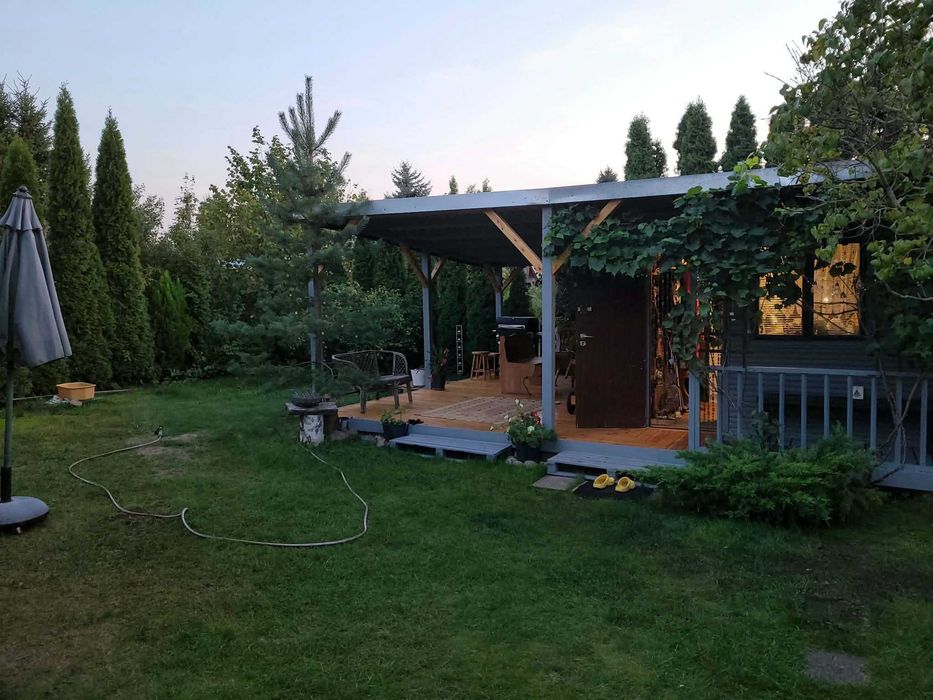 Działka ROD 300 m² z domkiem, tarasem i oczkiem wodnym | Kajetany (S8) - Widok 2