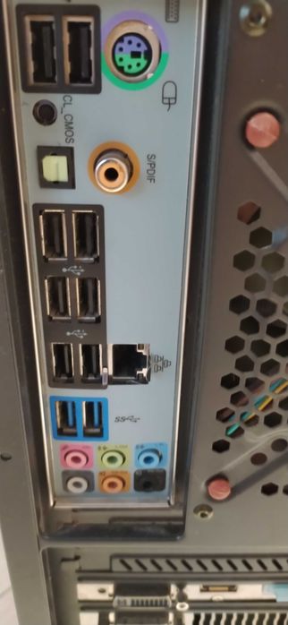 Продаю свій ПК. AMD FX-8150. Без монітора.