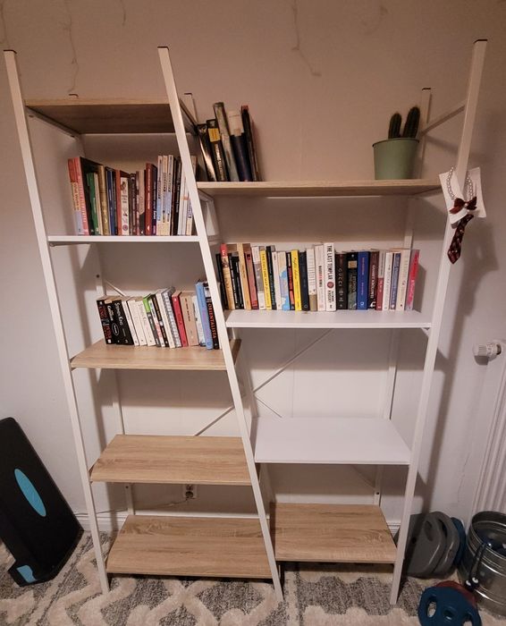 Nieregularny regał na książki wysoki sonoma biel metal