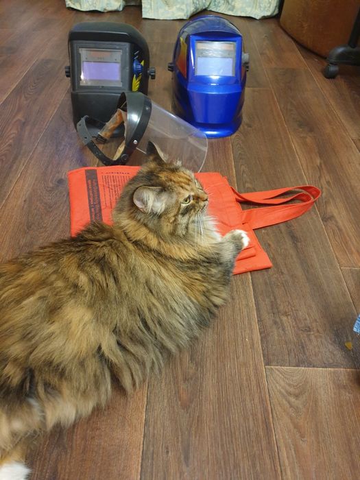 Продам сварочные маски "хамелеон" и защитную маску