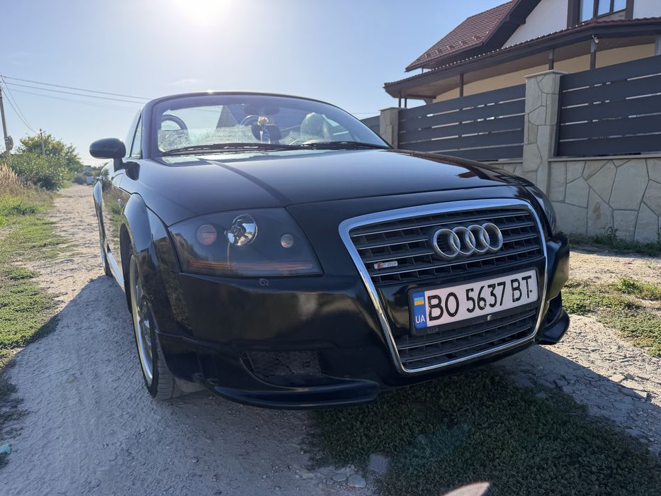 Автомобіль audi tt