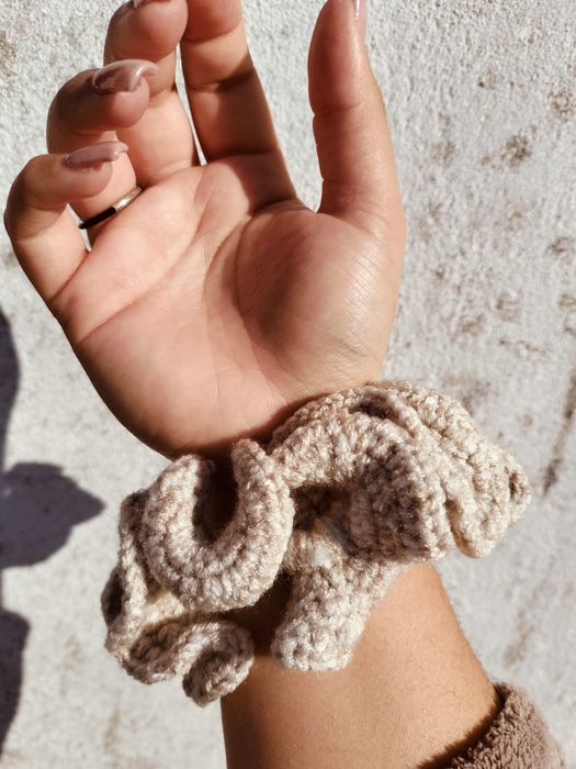 Scrunchie / elástico em crochê