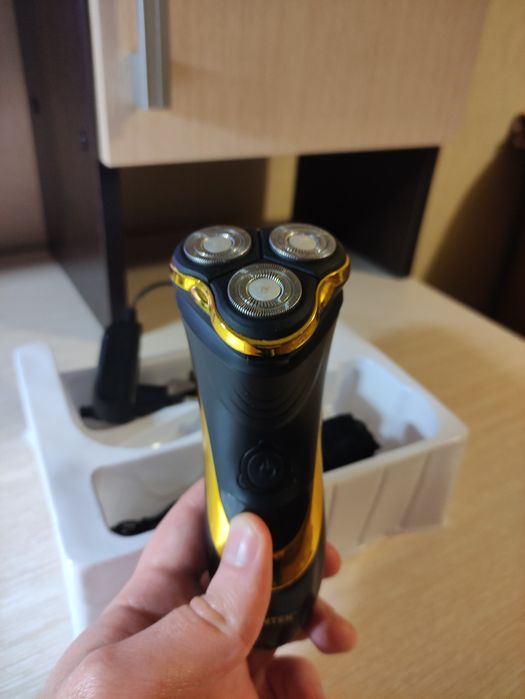 Продам электробритву