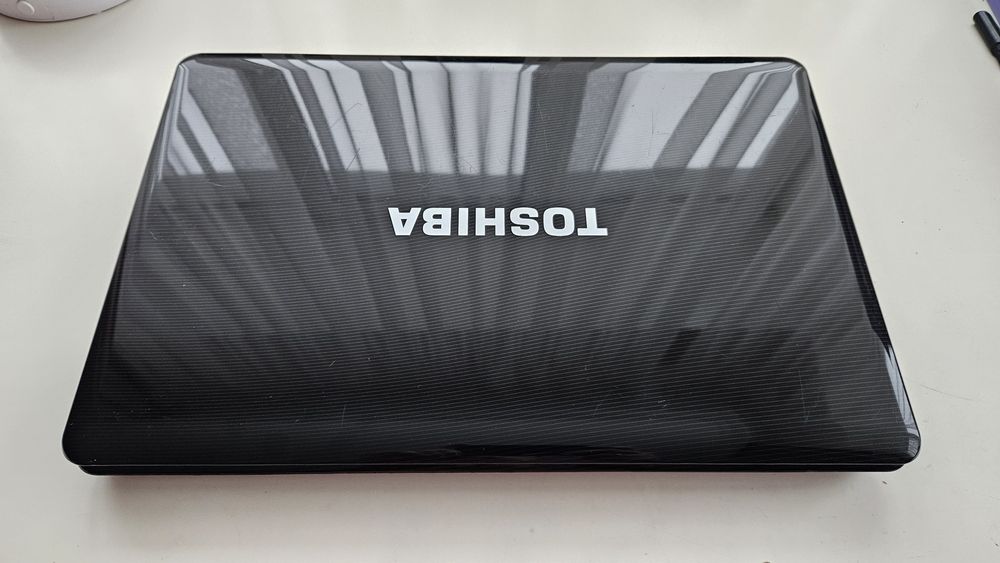 17.3 Toshiba satellite L555-110 ноутбук Intel Core 2.53/64SSD+500HD/6G