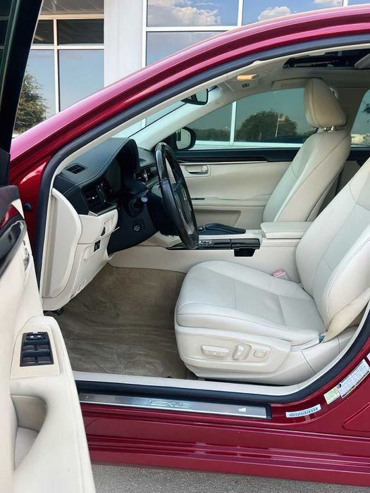 Lexus ES 350      2015