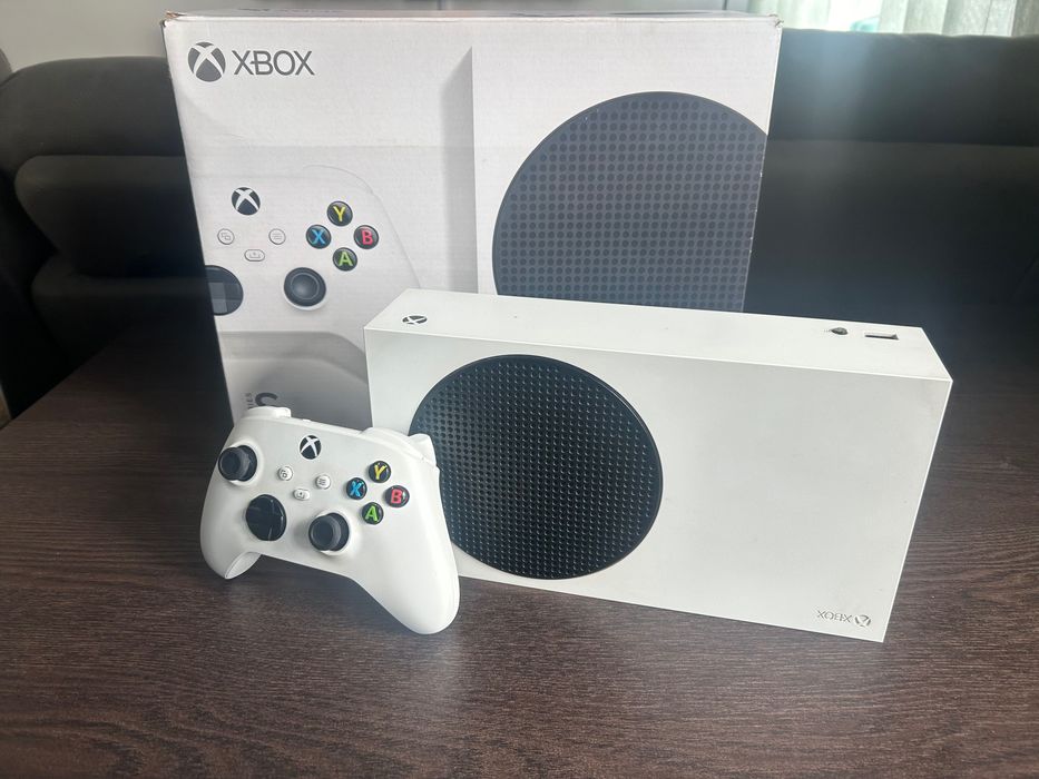 Xbox Series S – Como nova, pouco uso